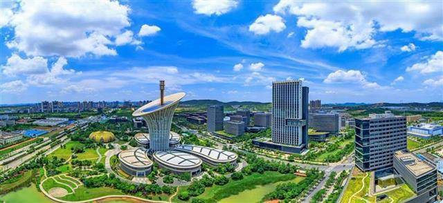 国创高新科技革新引领未来生活体验新篇章