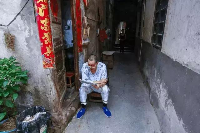 医保基金流失黑洞揭秘，探寻小巷深处的隐藏宝藏真相