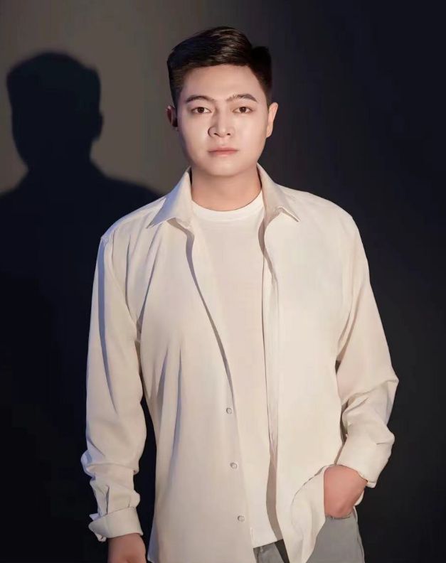 网红云南阿奎离世，妻子发文背后的故事与反思