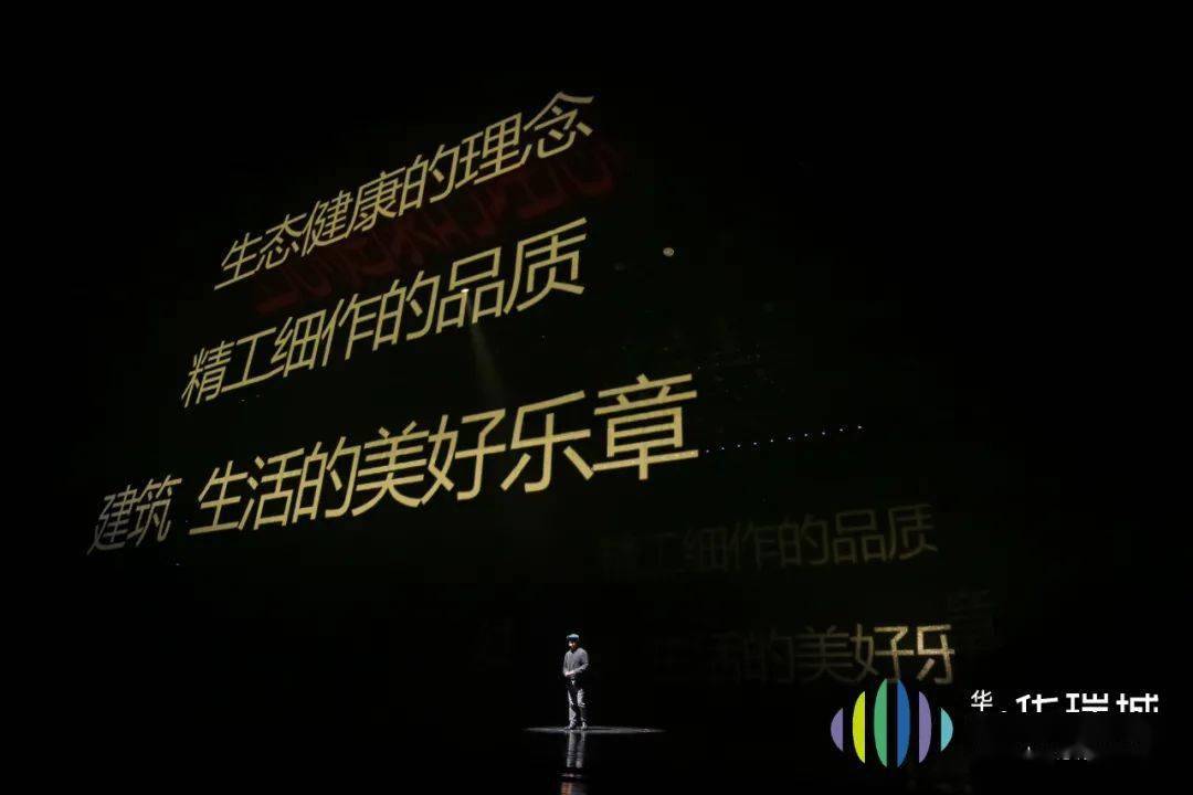 科技新品惊艳登场，啪啪啪最新视频带你体验未来生活新篇章！