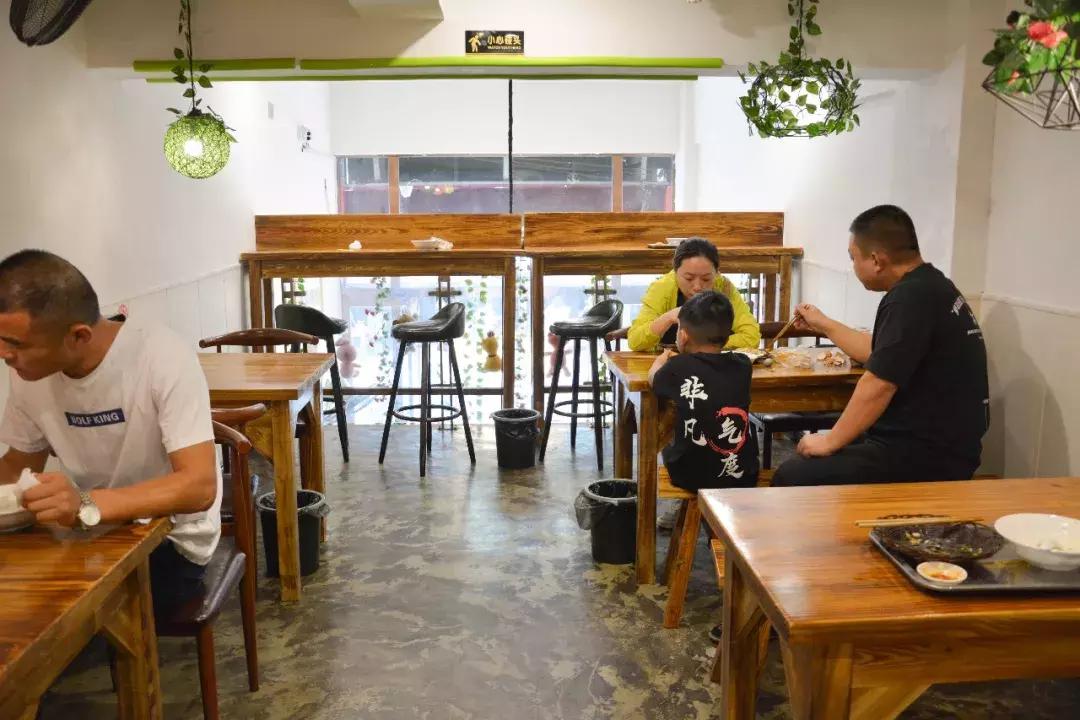 特色小店魅力揭秘，小巷深处的惊喜与最新招聘信息分享