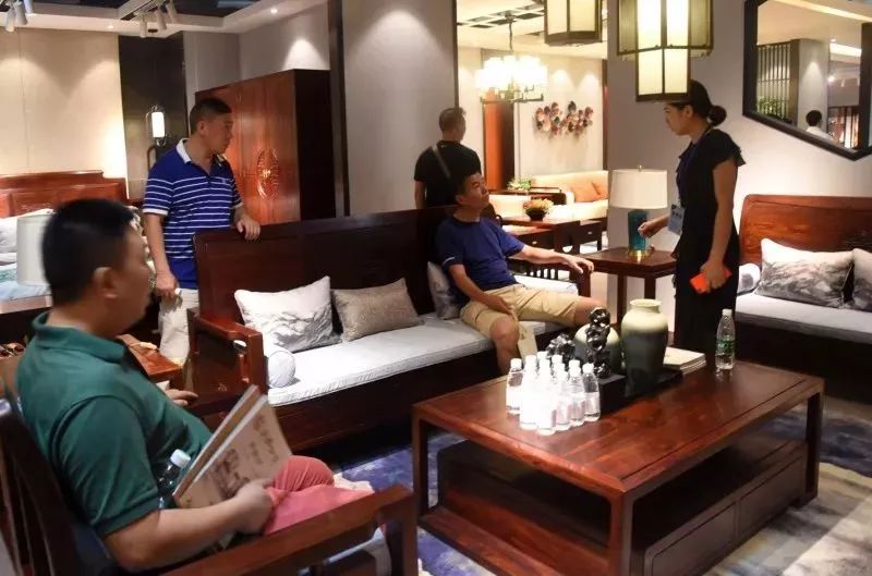 前沿家具盛宴与智能家具创新大赛，科技重塑家居美学，引领未来生活体验