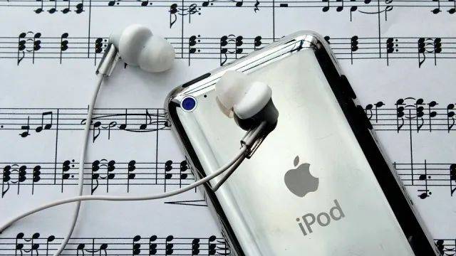 最新款iPod，革新与争议的交汇点体验报告