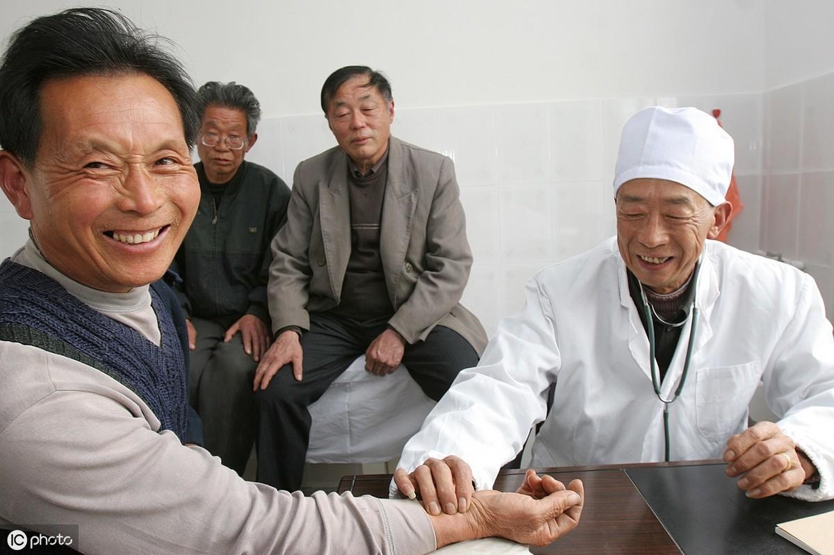 记者揭秘医保基金流失黑洞，步骤指南与调查实录