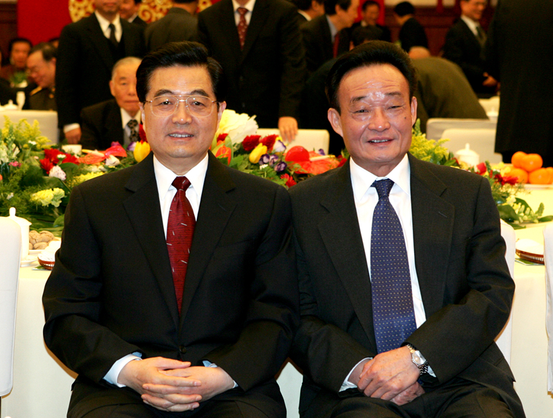 吴邦国同志生平照片，时代楷模的人生印记