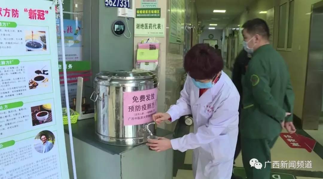 针灸风险揭秘，女子针灸后近半个肺萎缩，深度探讨针灸注意事项与风险分析