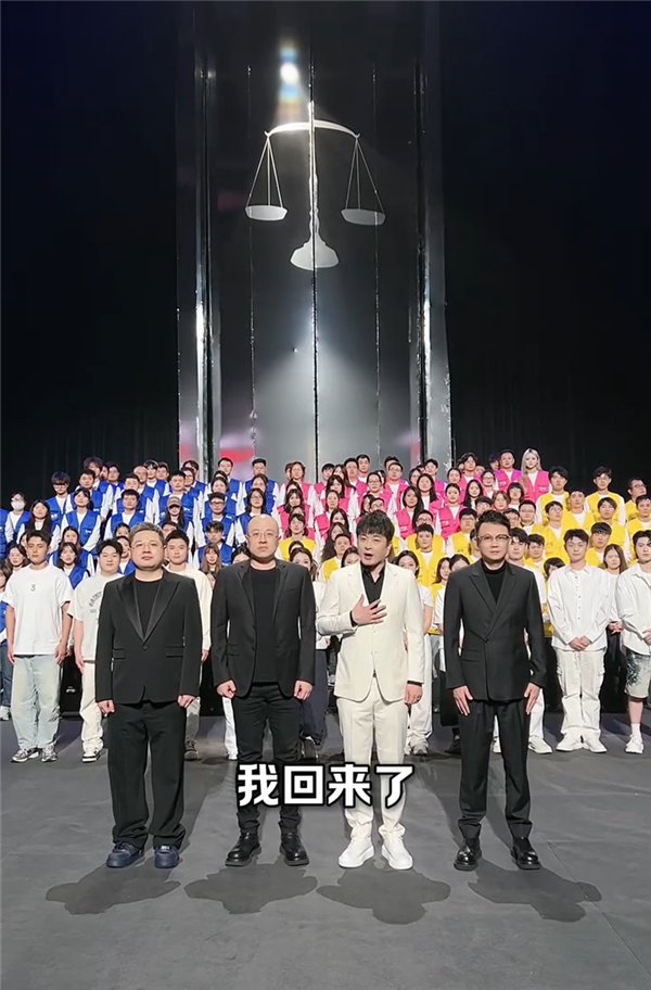 科技缅怀之光，云南阿奎离世，致敬未来与网红传奇的永恒印记