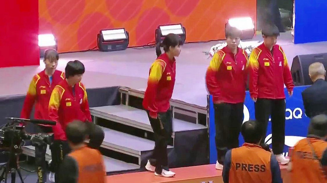 中国女乒亚锦赛之旅，从低谷到巅峰的逆袭之路，五十年来首次零冠的挑战与励志故事