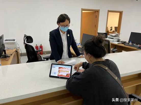 楼市热潮背后的银行客户经理加班现象，揭示背后的故事