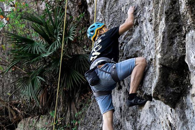 百年前珠峰登山家欧文遗体被发现，科技助力重塑历史，传奇回忆永存不朽