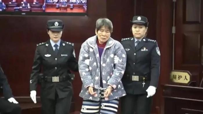 法律不容侵犯