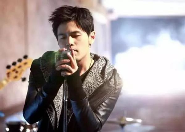 林俊杰最新单曲，科技与音乐的融合，为生活带来全新活力