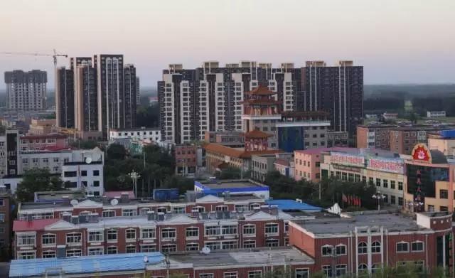 安新房价最新动态，市场趋势与多方观点深度解析