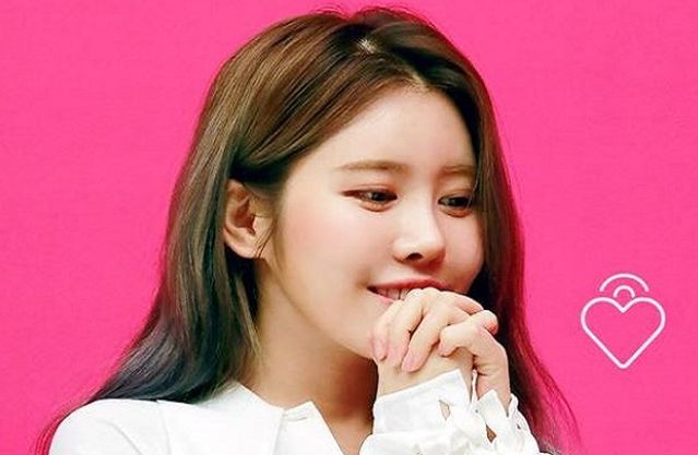 韩国女歌手逆境中的歌声与力量的传递，舌癌挑战下的坚韧之路
