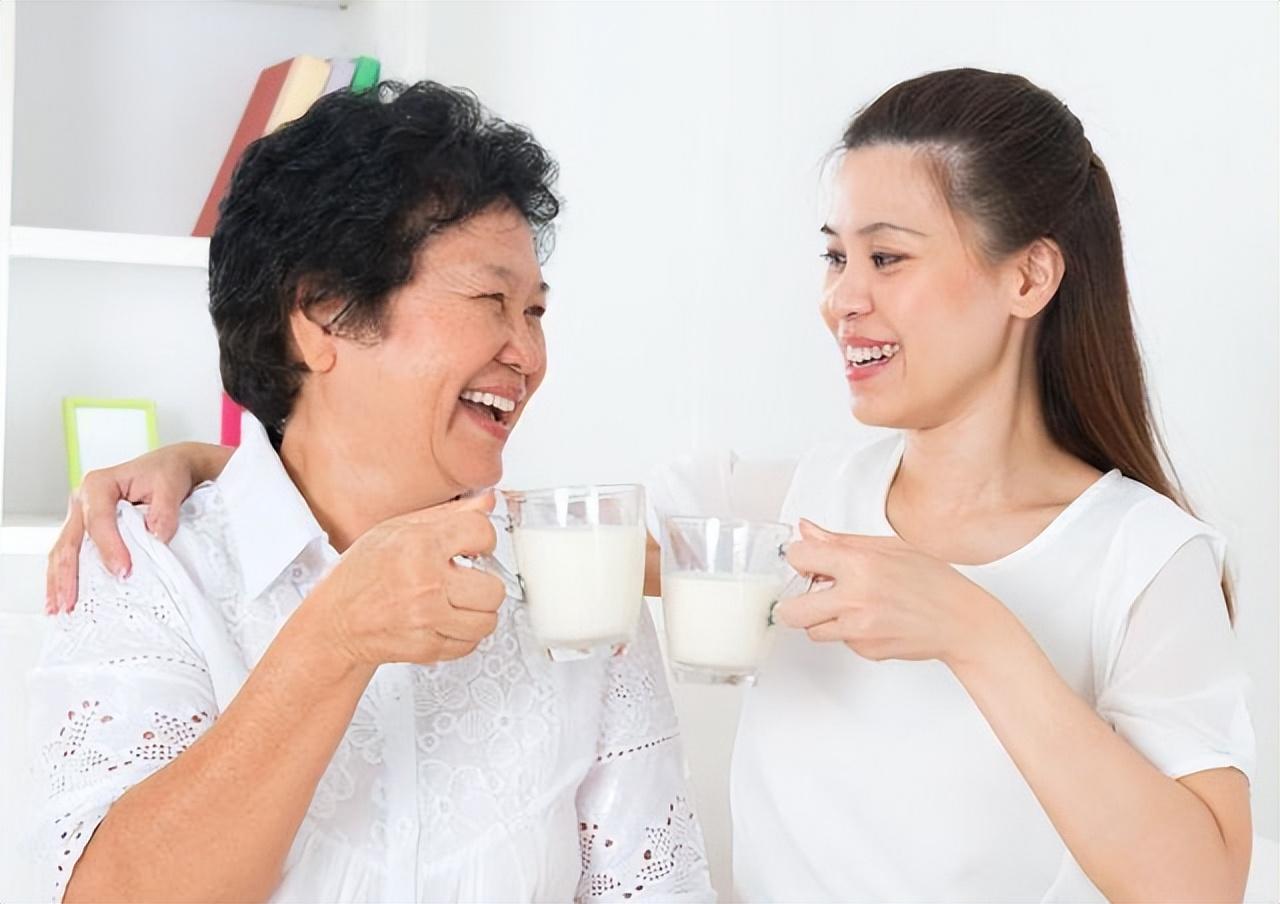 保质期短的牛奶更有营养？不实——深度解析探讨真相与营养真相揭秘。