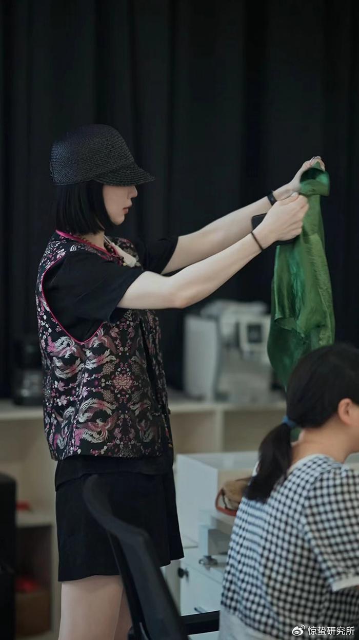 崔永熙，科技与时尚交融，叶问元素融入服饰的艺术展现
