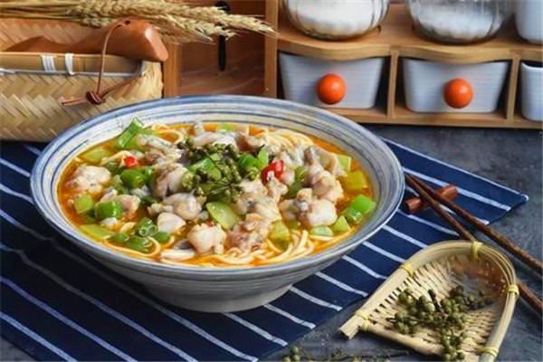 牛蛙价格最新动态与小巷美食探秘之旅