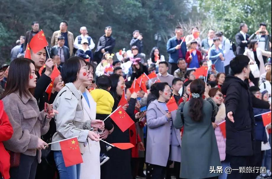 最新合唱歌曲集结，点燃音乐的激情之夜