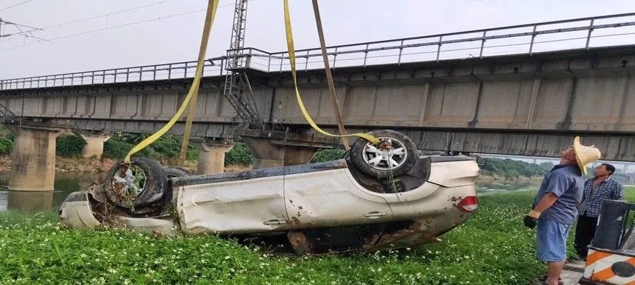 广东车祸最新消息与一场自然美景的治愈之旅同步更新