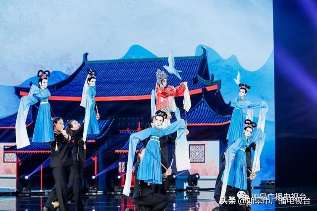 最新婚礼视频，展现变化、学习与自信的力量，励志盛宴燃情呈现