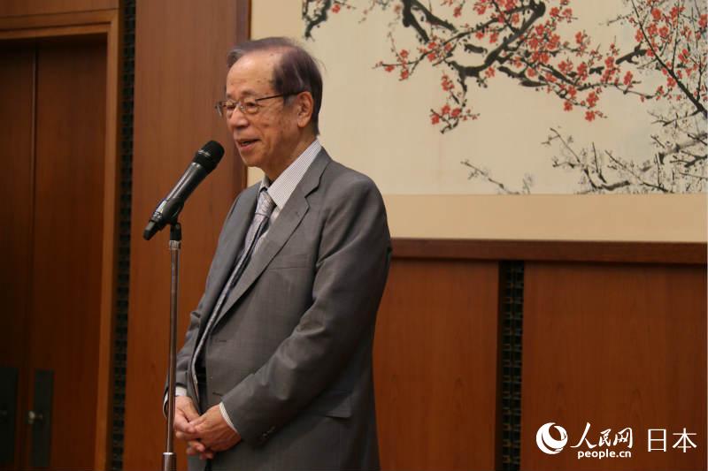 胡舒立日常趣事与友情纽带揭秘