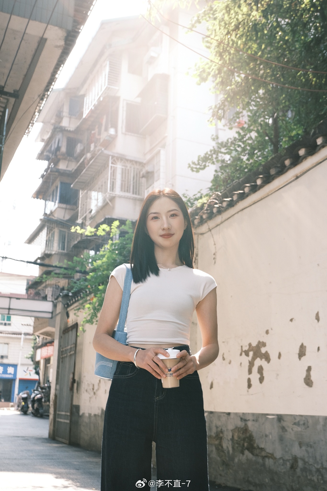 最新职女，巷弄深处的独特小店探索之旅