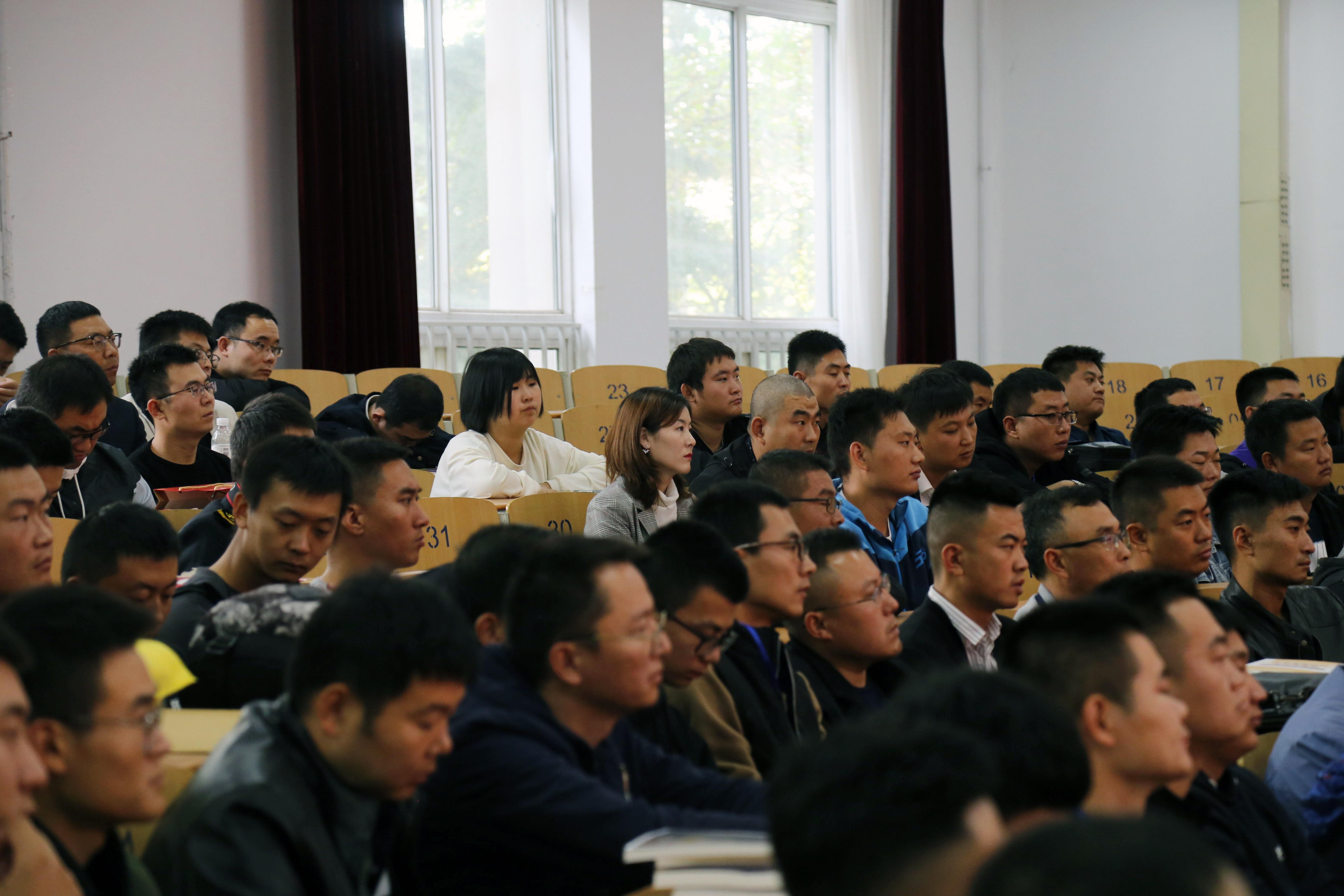 青岛最新招聘信息，启程自然之旅，探寻职场宁静港湾